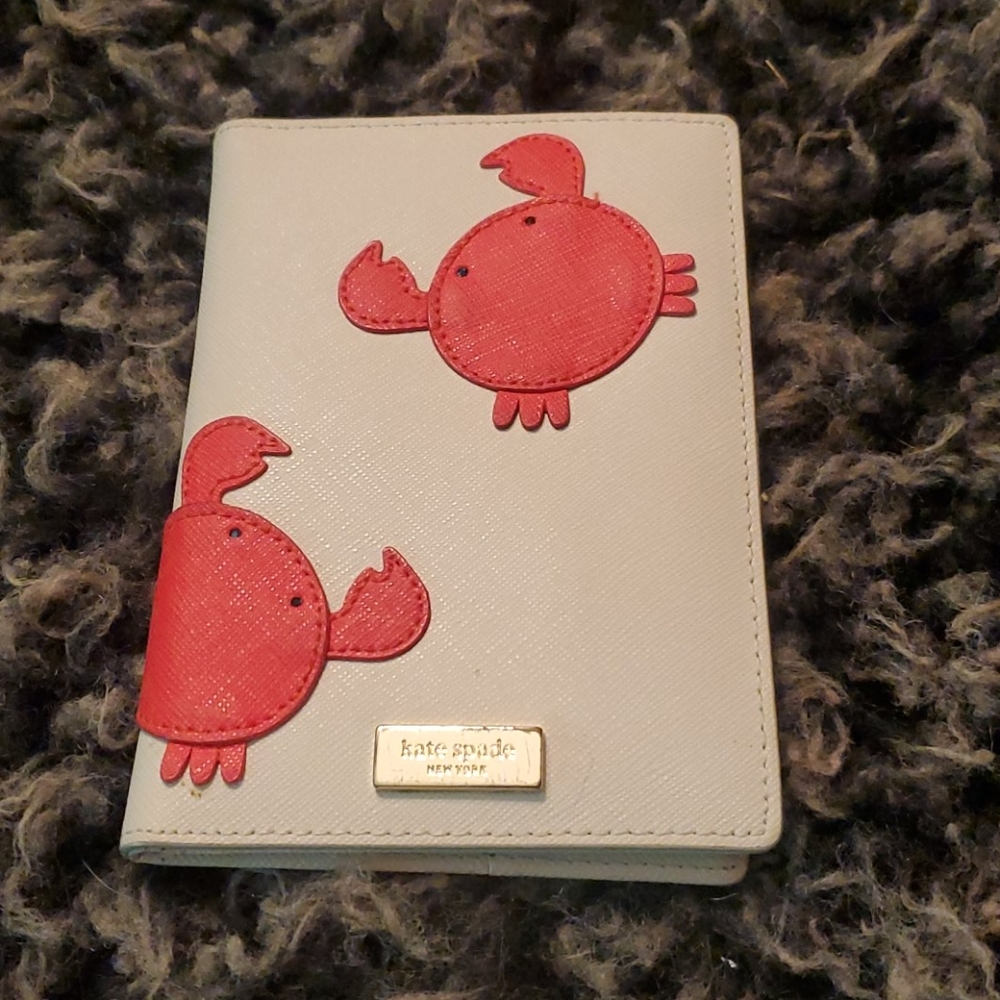Kate spade passport wallet
